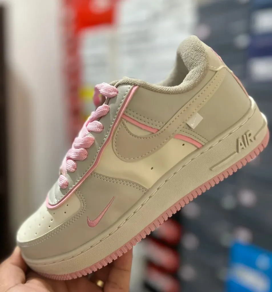 TÊNIS NIKE AIR FORCE PREMIUM (37)