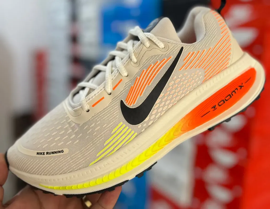 TÊNIS NIKE