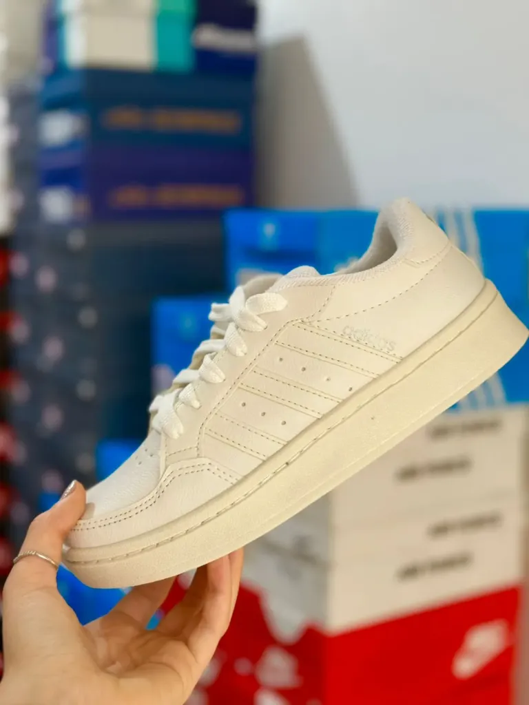 TÊNIS ADIDAS PREMIUM (37)