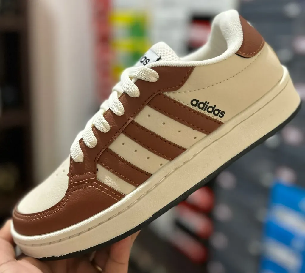 TÊNIS ADIDAS PREMIUM (37)